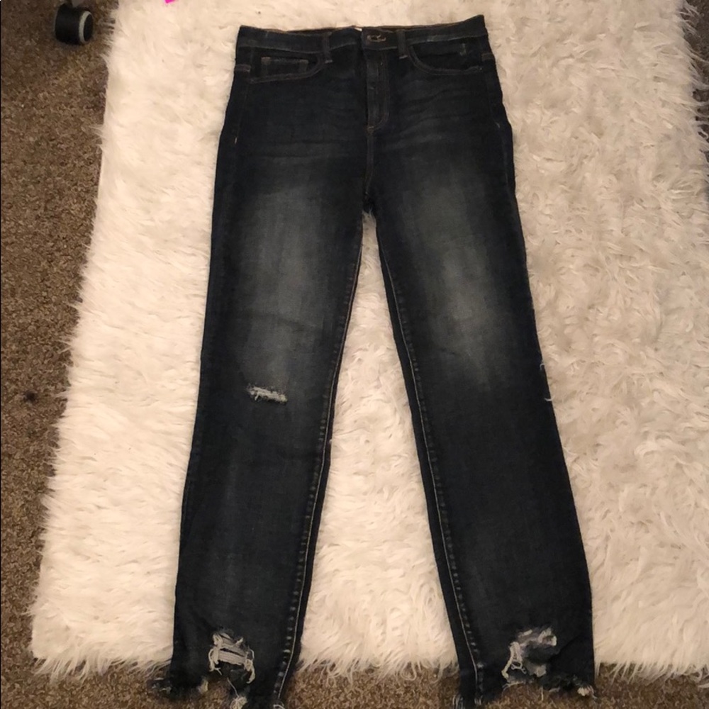 Sneak peek jeans